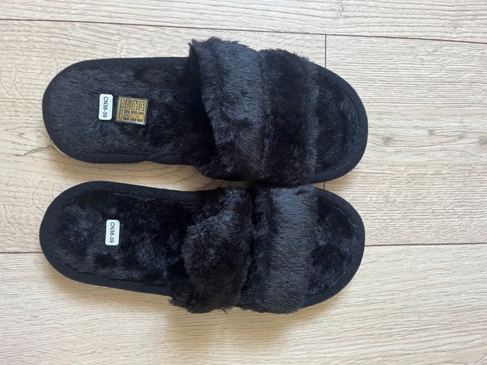 Chaussons noirs