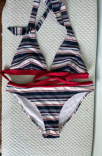 Bikini Tommy Hilfiger.