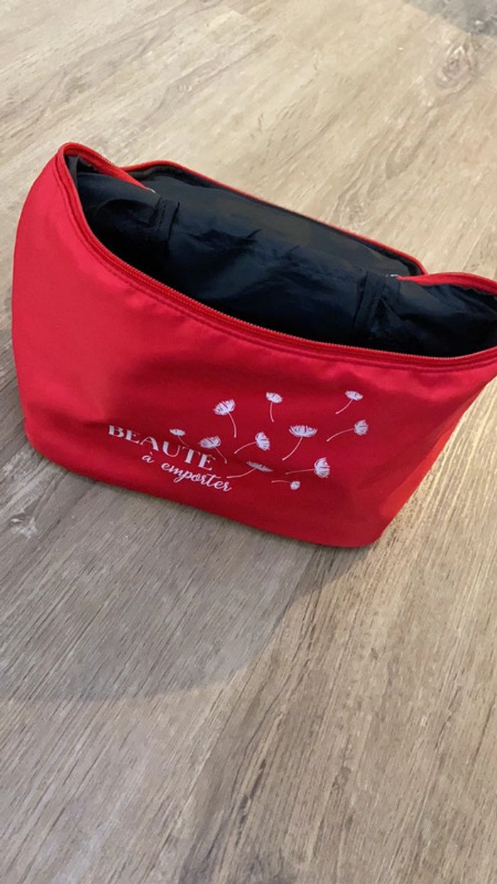 Trousse de toilette - photo numéro 2