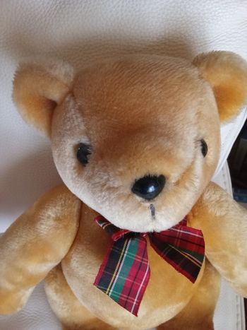 Peluche ours Boulgom marron clair Vintage  ancien doudou noeud écossais au cou yeux durs nez noir d'occasion INTROUVABLE