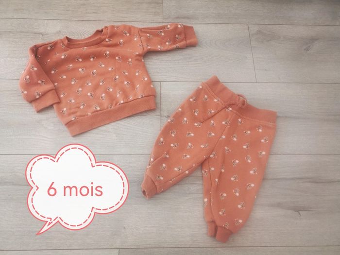 Ensemble fille taille 6 mois