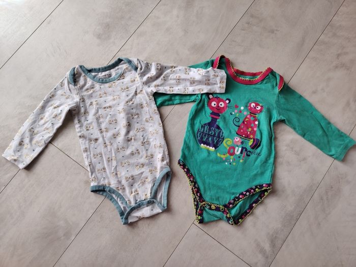 Lot de 2 bodies 9 mois
