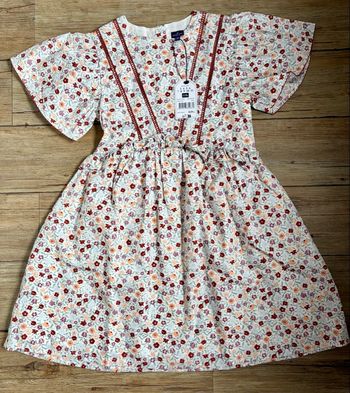 Robe Sergent Major taille 9 ans. Neuve étiquetée 
