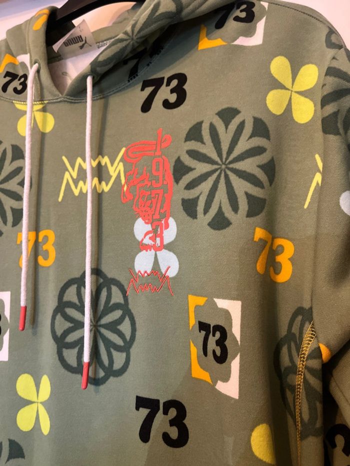 Ensemble de jogging vert à motifs 73 et trefles - photo numéro 2