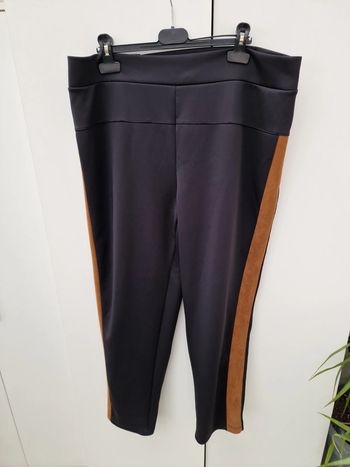 Pantalon Legging Bi Matières Noir Avec Bandes Marron