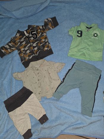 Lot vêtements garçon taille 1 mois