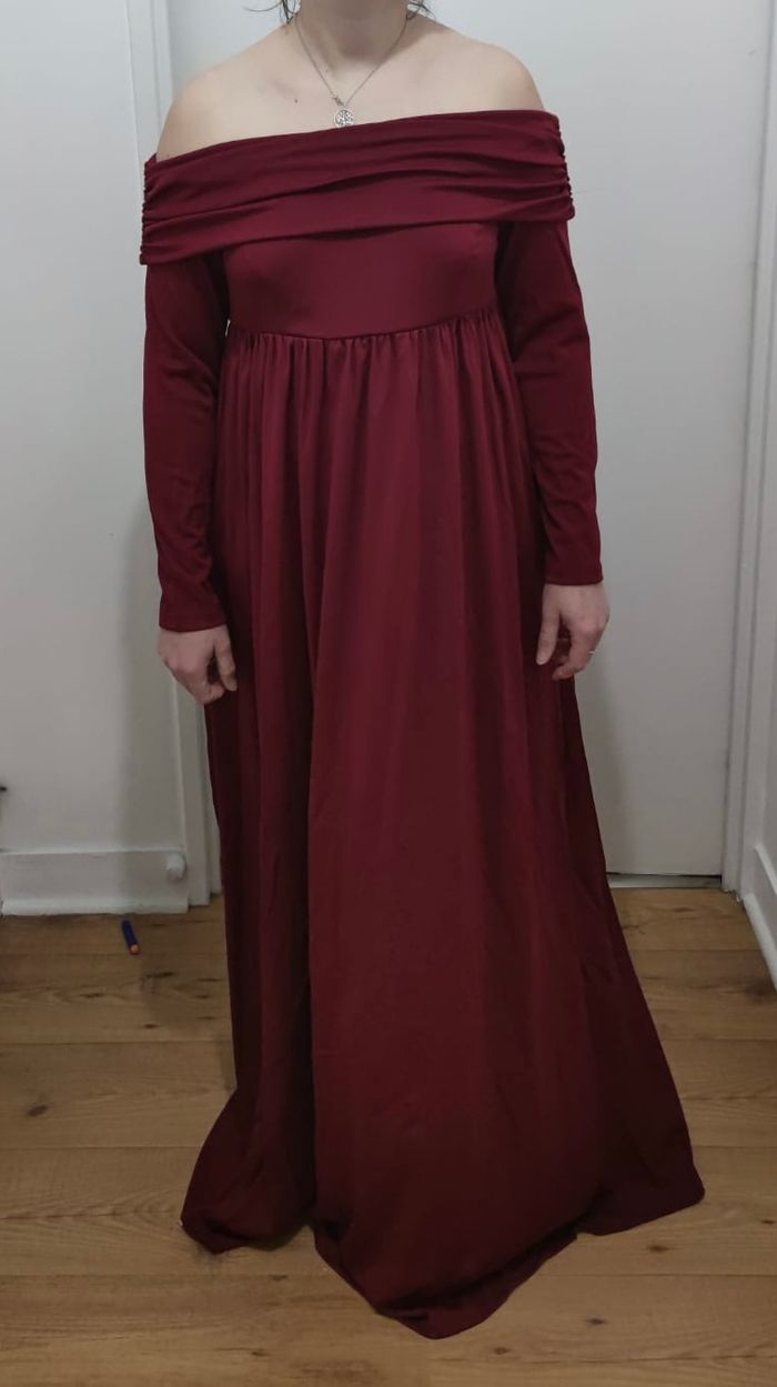 Robe de soirée de maternité rouge bordeaux - photo numéro 9