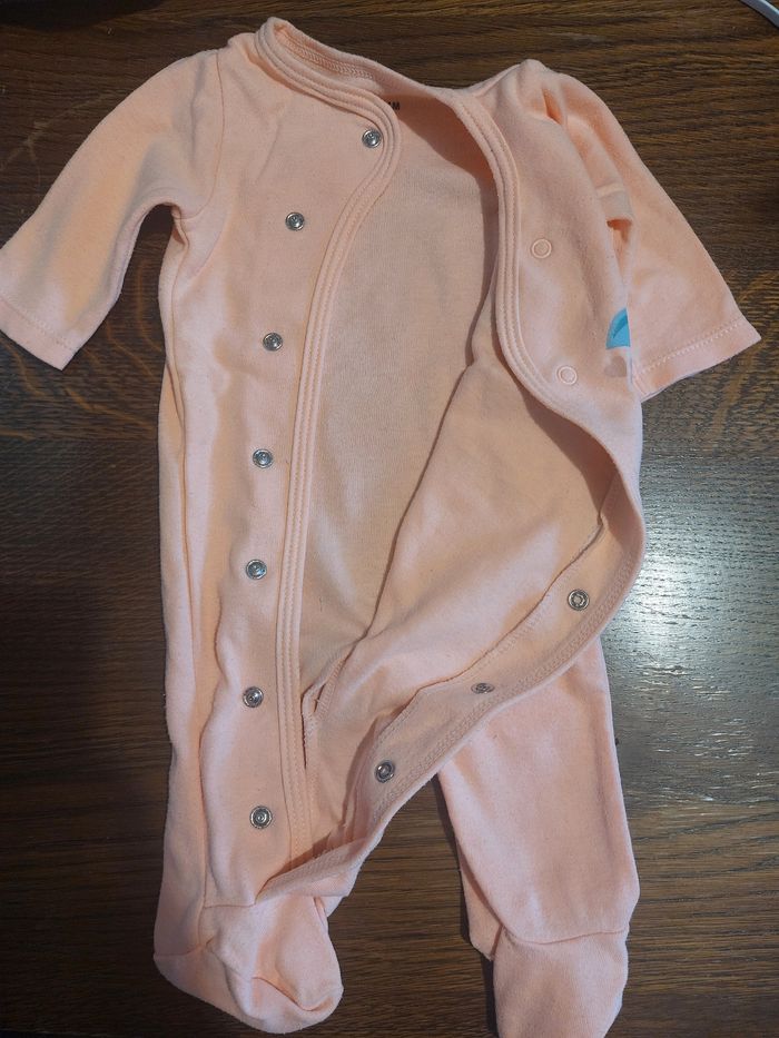 Pyjama 1 mois - photo numéro 2