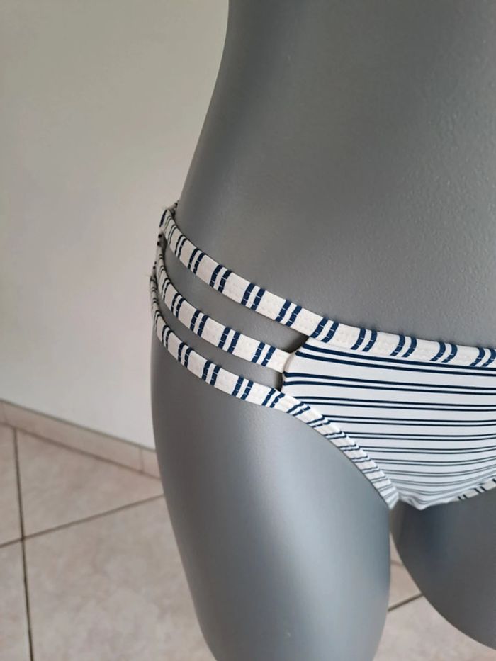 Bikini maillot de bain - photo numéro 2