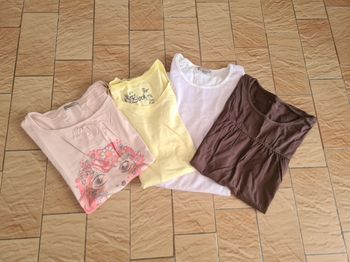 Lot 4 t-shirts / Taille 14ans