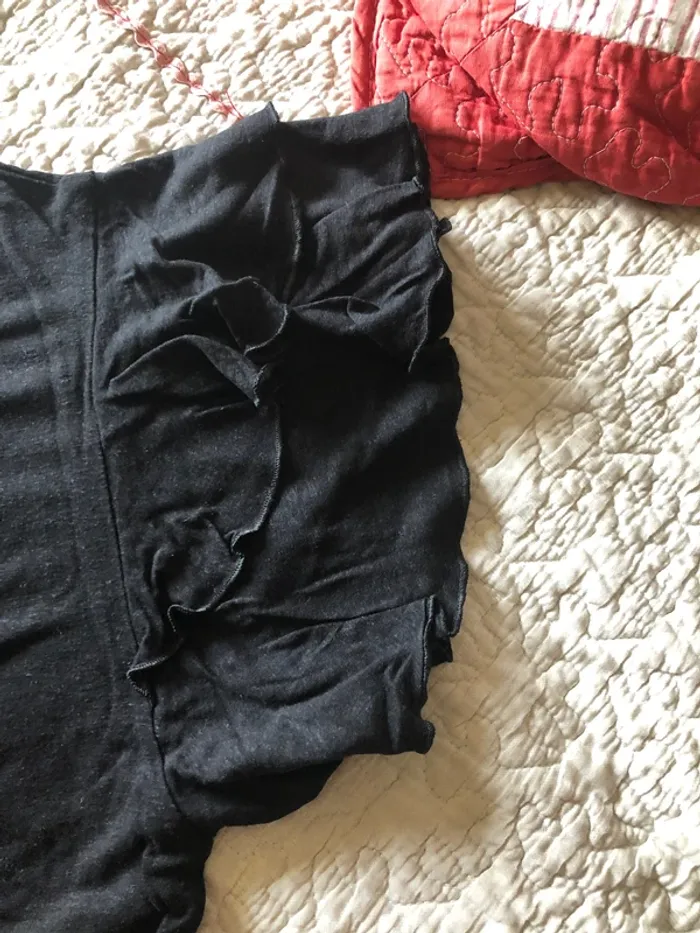 Tee shirt noir Benetton - photo numéro 4
