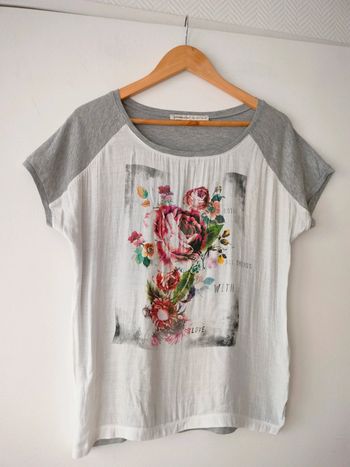 T-shirt Stradivarius taille S