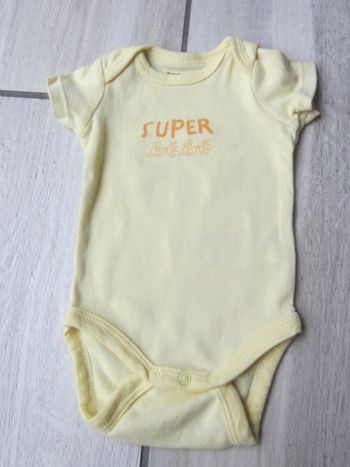 Bodie 3 mois "Super bébé"