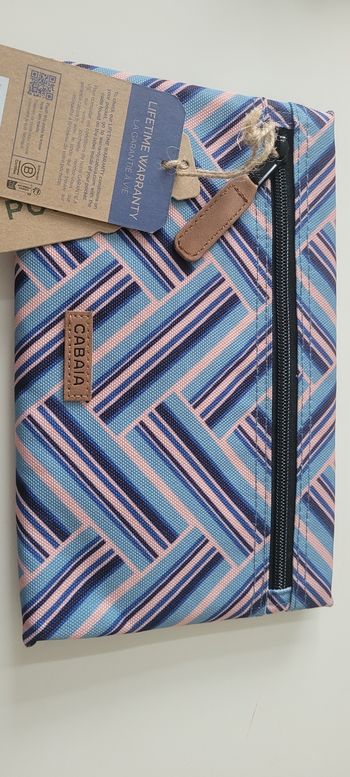 Pochette cabaia neuve mulee age 