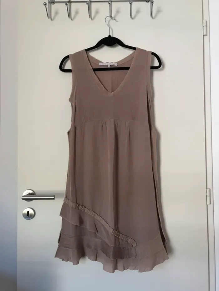 Robe en soie beige rosé La Féee Maraboutée taille 38 neuve