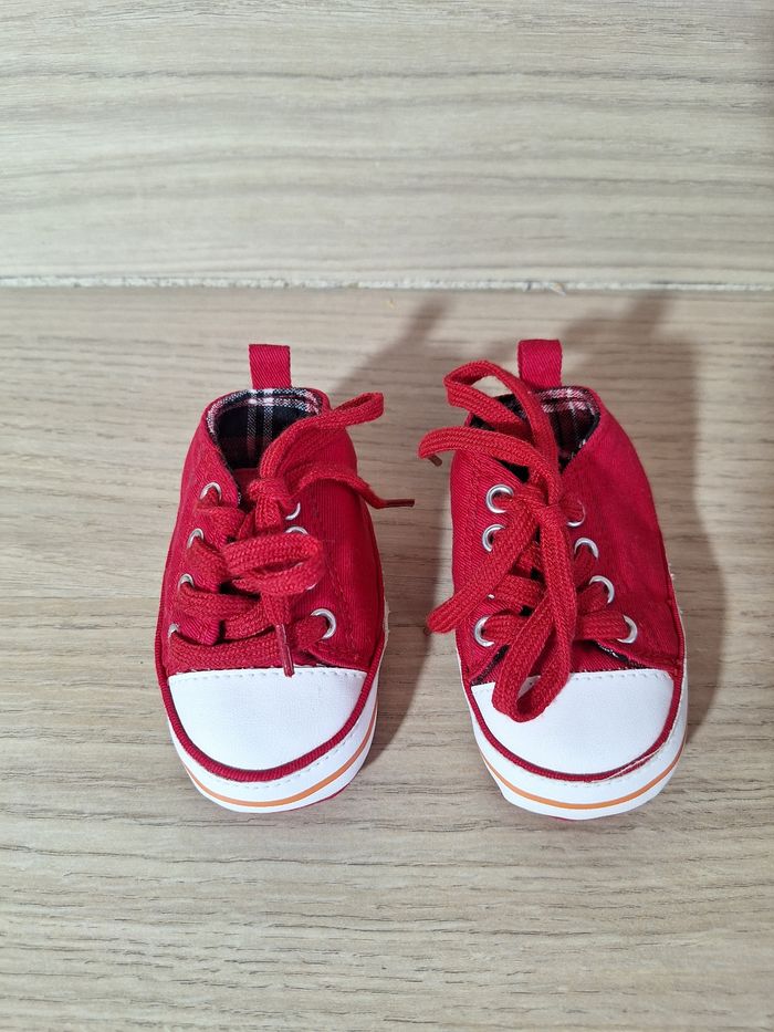 Chaussures bébé taille 6/12 mois - photo numéro 2