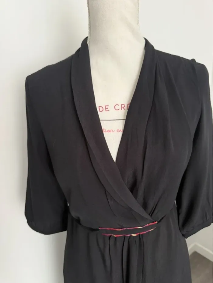 Robe noire Naf Naf taille XS ou 34 - photo numéro 4