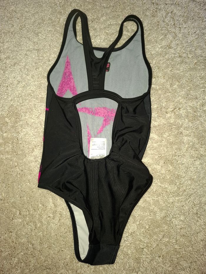 Maillot de bain 1 pièce Speedo 7/8 ans - photo numéro 5