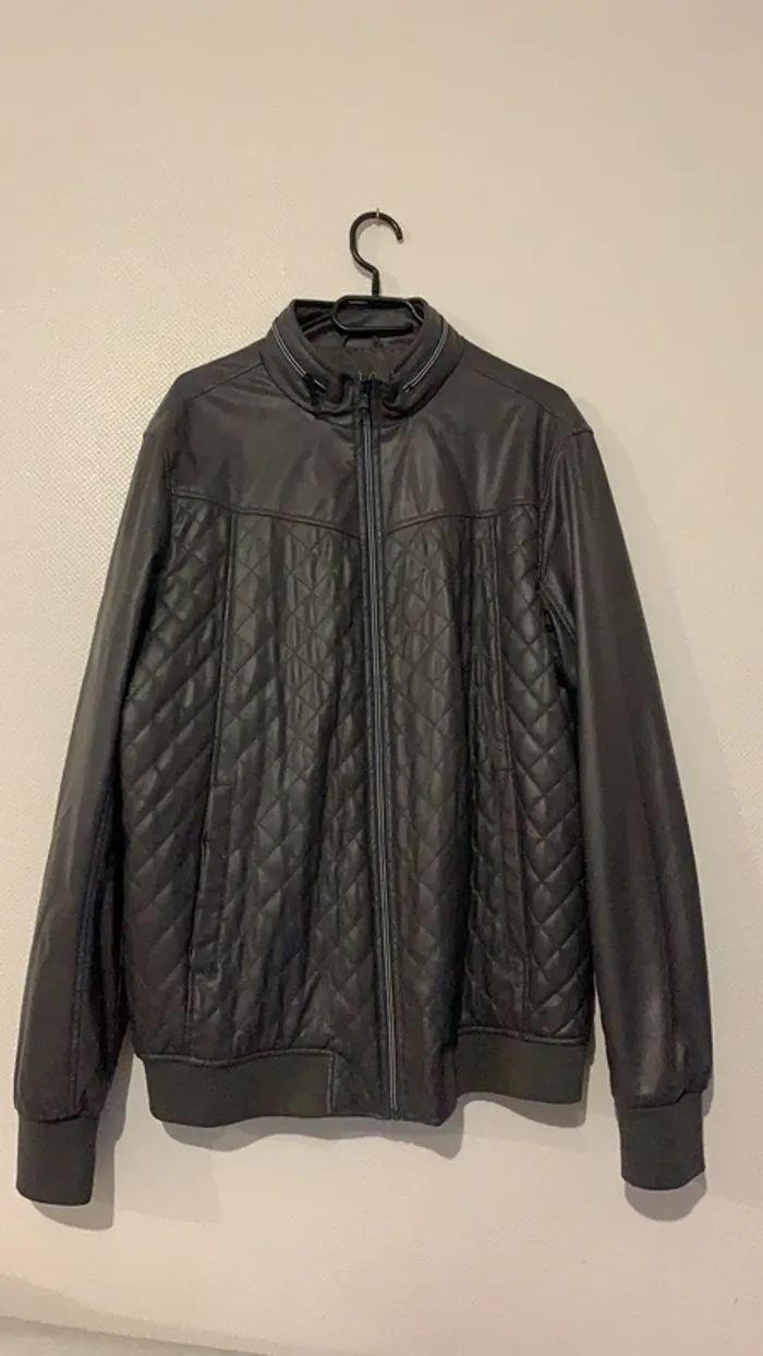 Veste/Perfecto couleur gris Celio