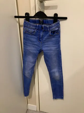Pantalon skinny taille 6 ans