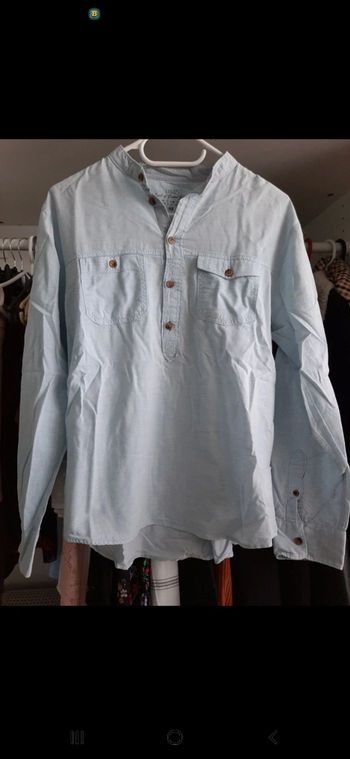 Chemise bleu claire