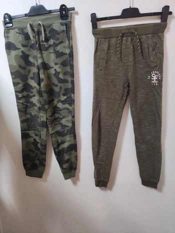 Lot de 2 jogging couleurs militaire 12 ans
