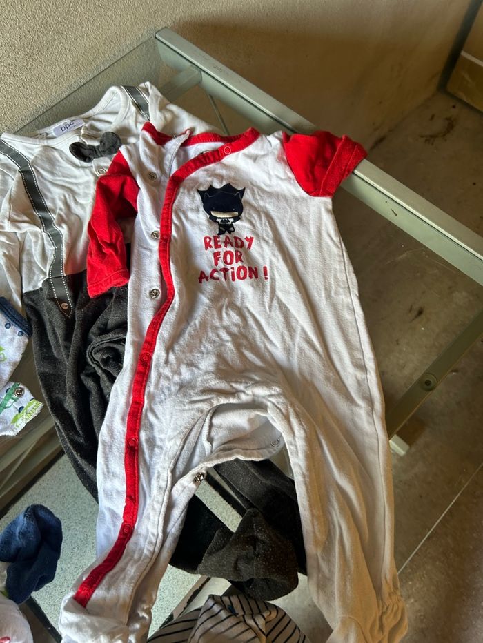 Lot 4 pyjamas 6 mois - photo numéro 5