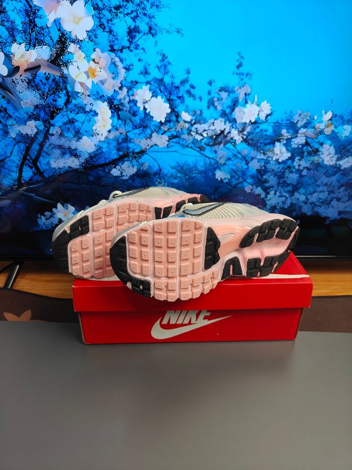 Nike Zoom Vomero 5 Photon Mousse Rose Poussière Taille 39 - photo numéro 3