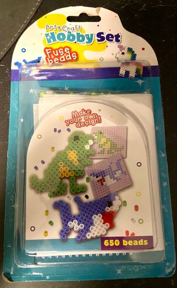 Kit perle à chauffer dinosaure neuf