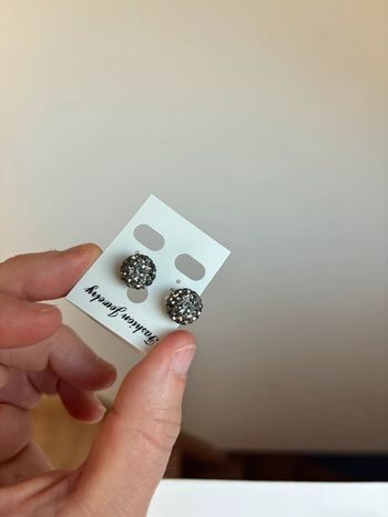 Boucles d’oreilles neuves