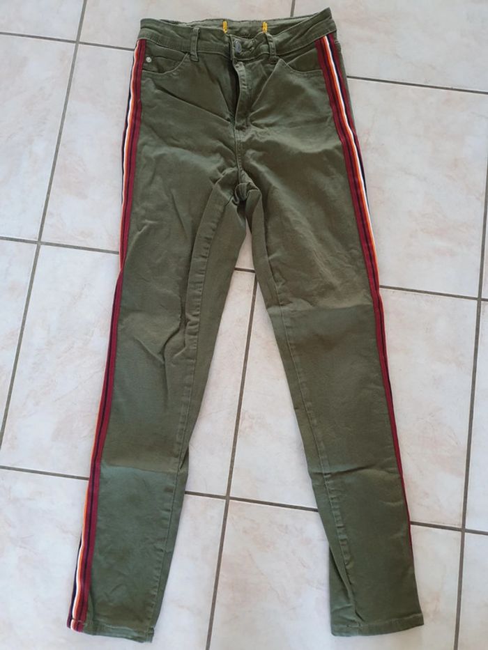 Jean kaki taille 34  xs jennyfer