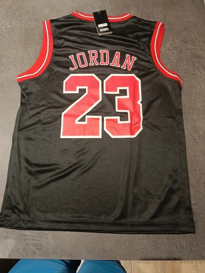Tenue NBA Chicago Bulls Michael Jordan noir. T.xl - photo numéro 2