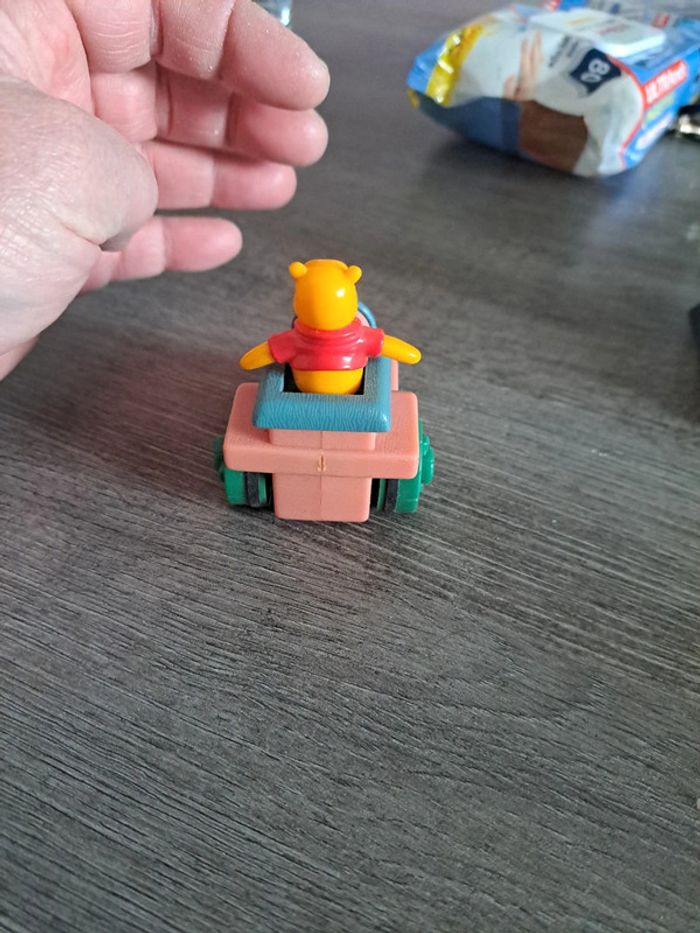 Voiture disney winnie l'ourson - photo numéro 3