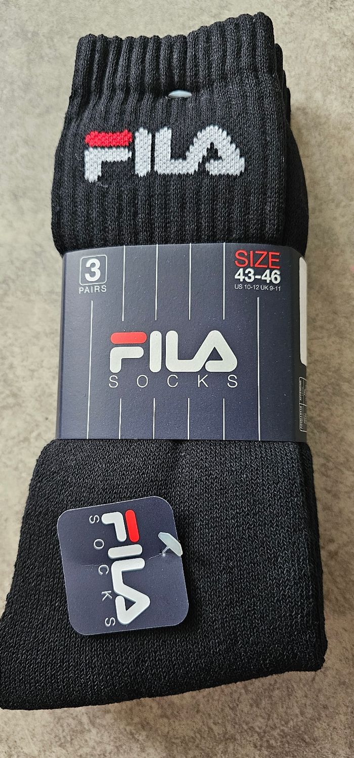 Lot de 3 paires de chaussettes FILA – neuves (taille 43-46) - photo numéro 3