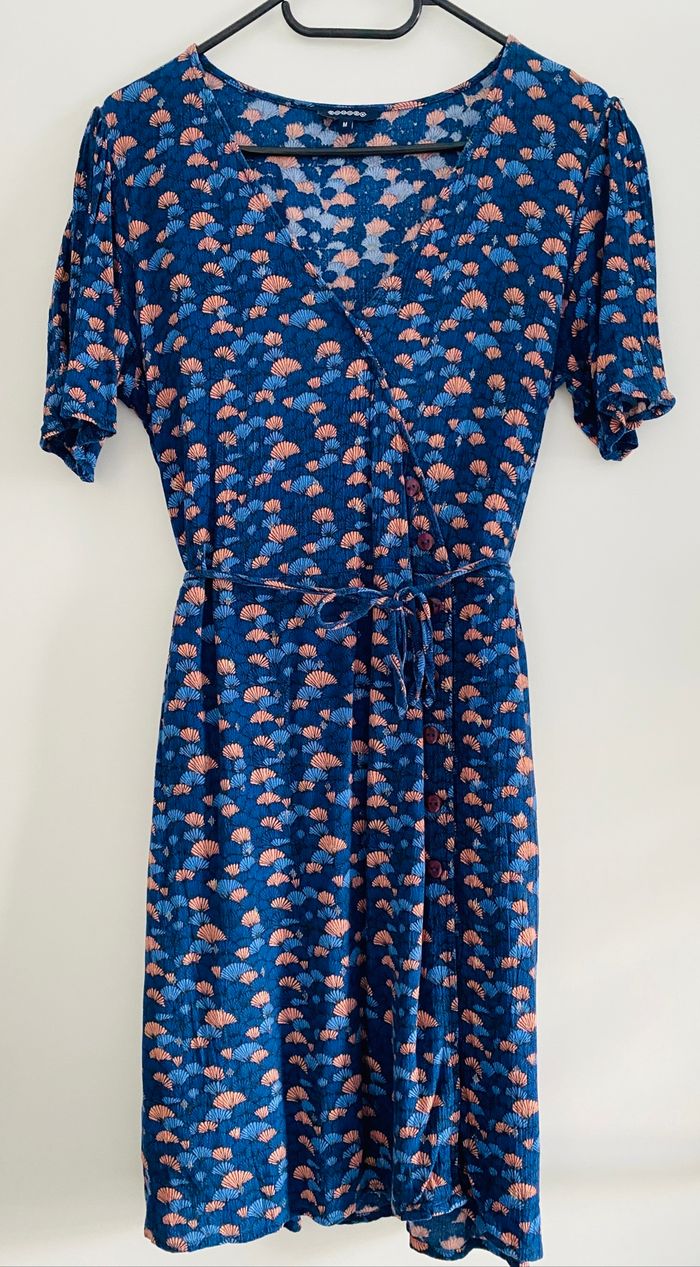 Robe bleue à motifs roses - photo numéro 3