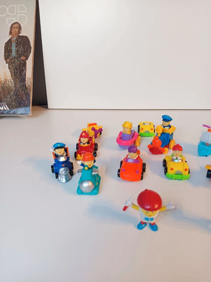 Lot 16 figurines vintage publicitaires Courtepaille de paillou taille 6cm pour la plus grande - photo numéro 2