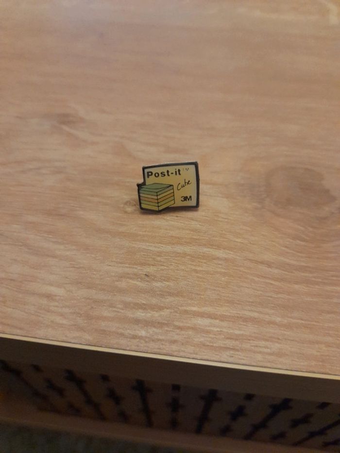 Pins vintage post it