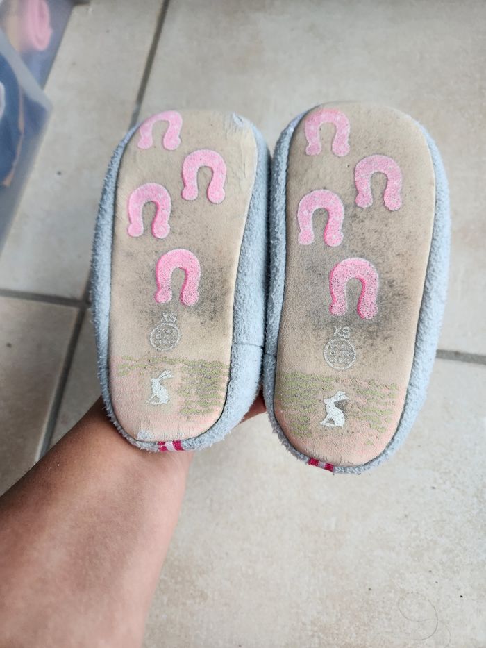 Chaussons licorne pointure 24 - photo numéro 2