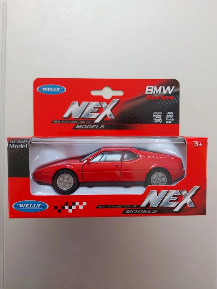 Bmw M1 - rouge