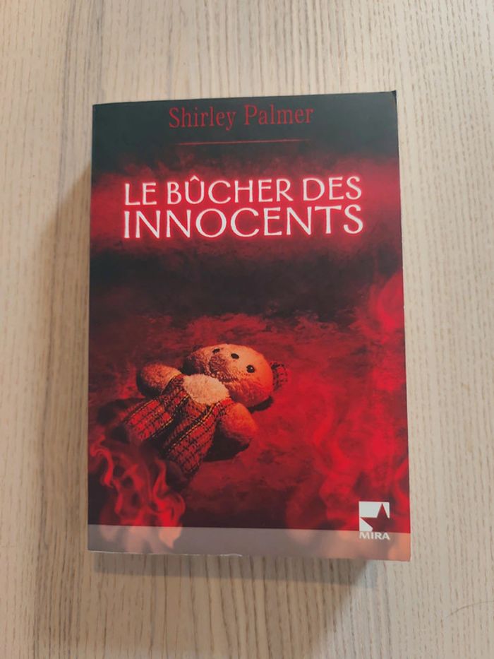 Le bûcher des innocents Shirley Palmer 9782280833820