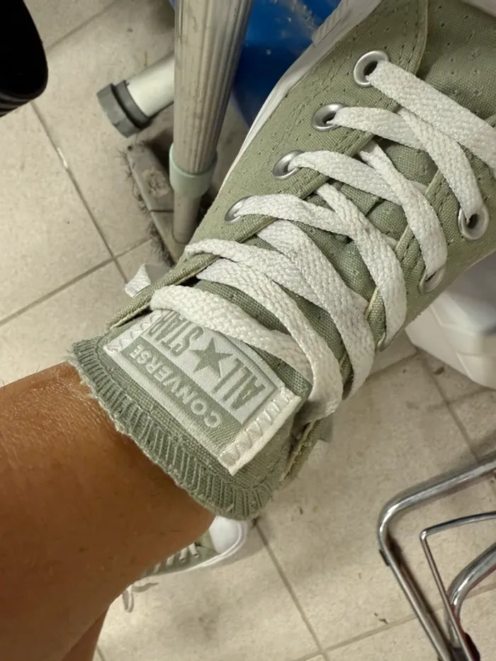 Très jolies baskets basses vert eau femme - photo numéro 4