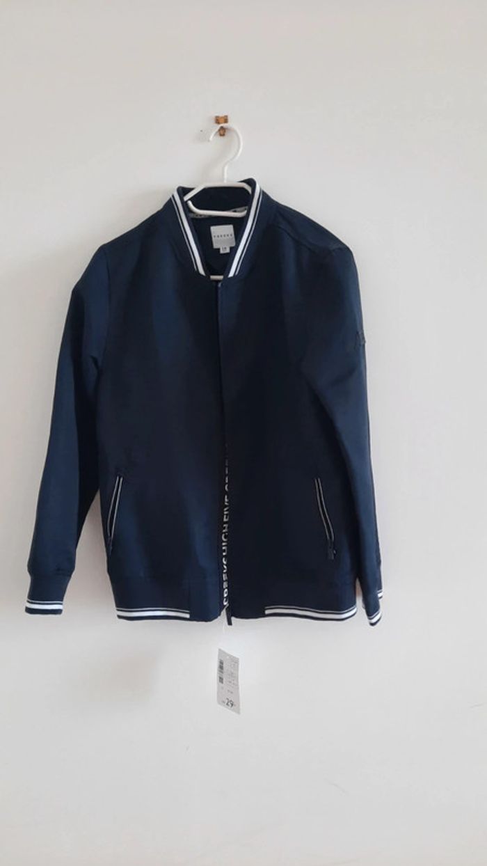 Blouson Creeks neuf Taille 14 ans