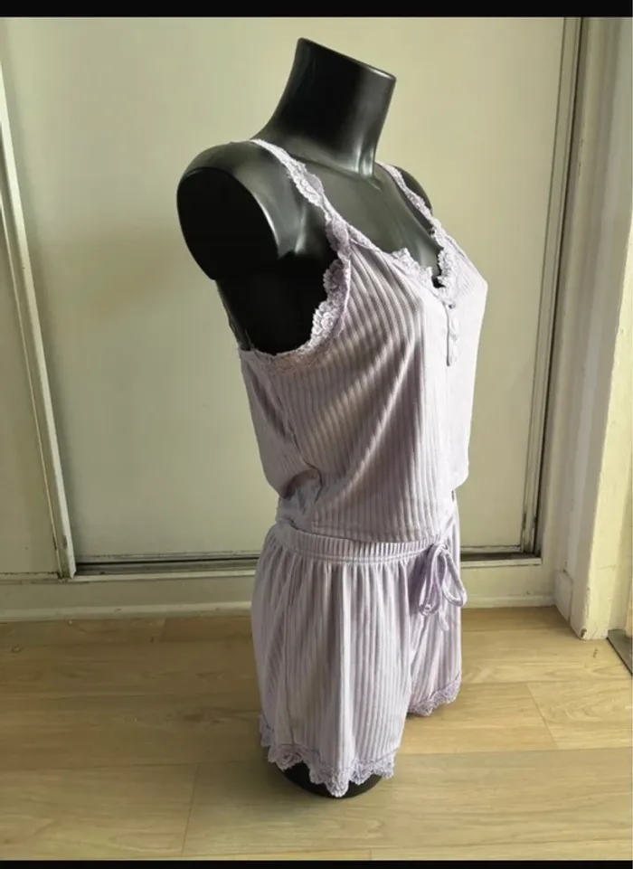 Pyjama femme taille : XL 📸 - photo numéro 2