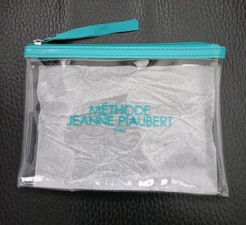 Trousse Jeanne piaubert d'environ 13 X 19 X 23 cm