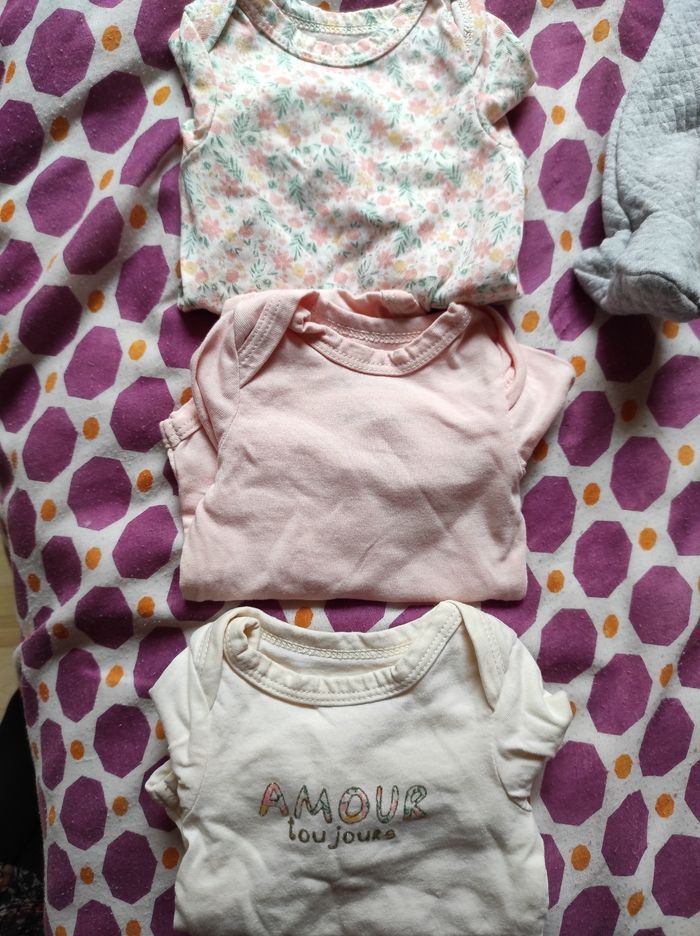 Pyjamas et bodies - photo numéro 4