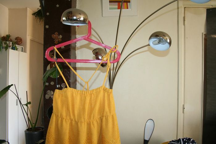 🌸Robe dentelle dos nu Taille 42 "Cop Copine" 🌸 - photo numéro 2