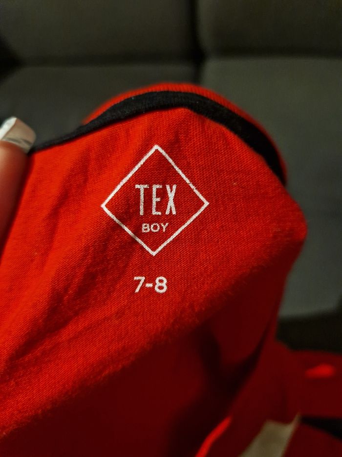 Tee shirt manche longue taille 7/8 ans - photo numéro 2