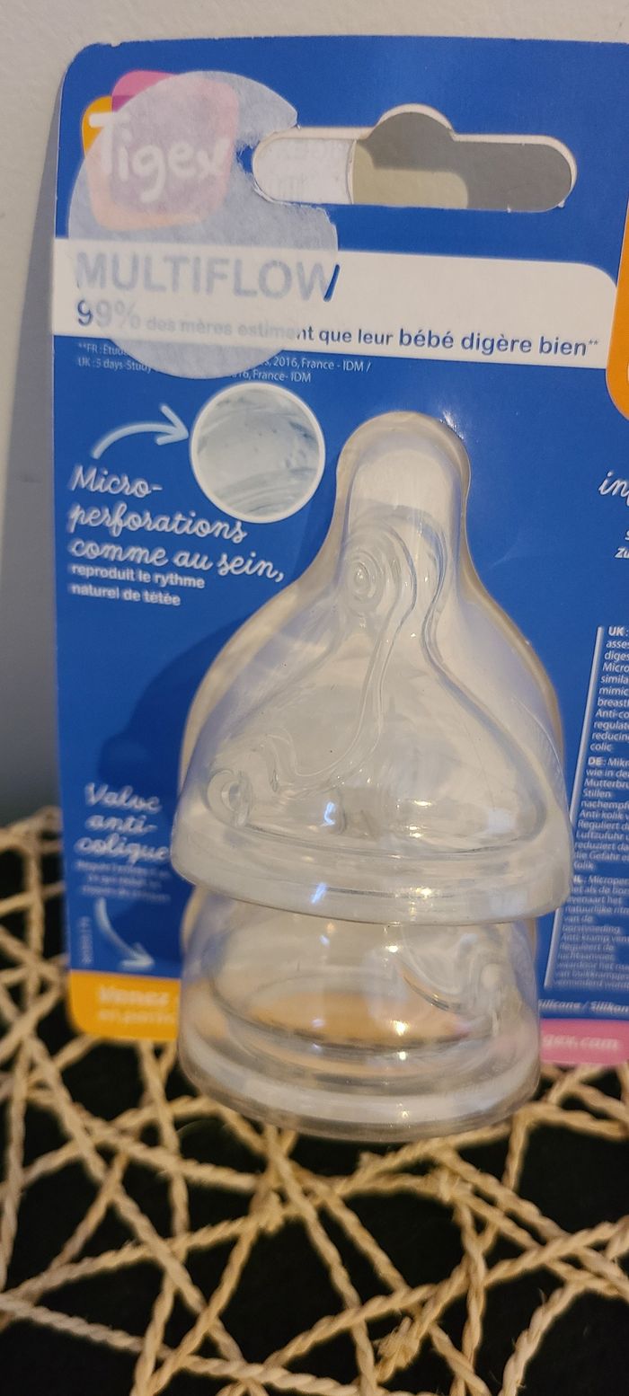 Tétine silicone lait maternel 0 à 6 mois TIGEX Multiflow anticolique - photo numéro 2
