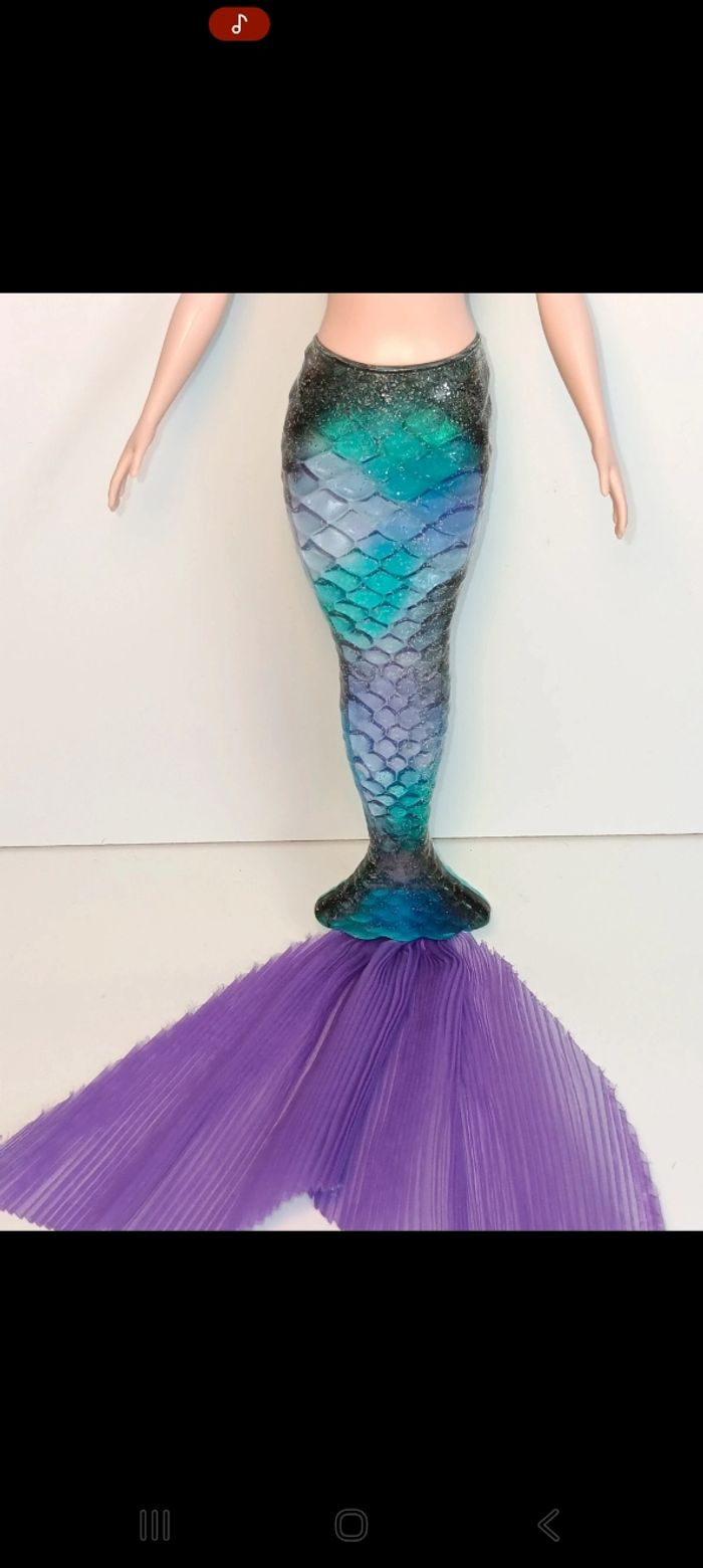 Poupée mattel Barbie Sirène Color Reveal Série 7 gtp43
Poupée et ensemble compris - photo numéro 3