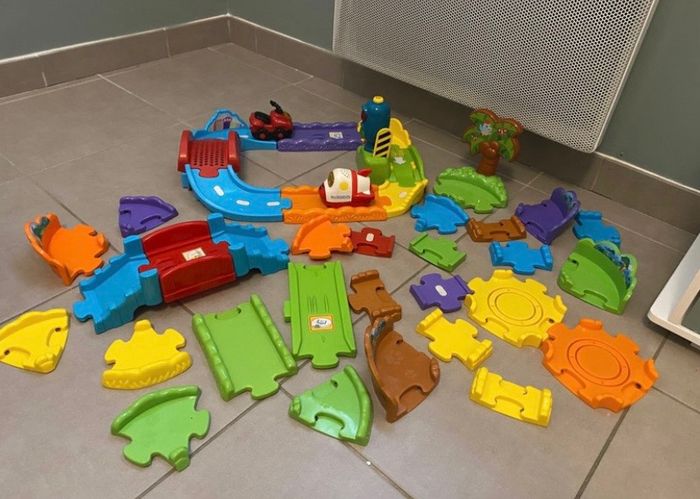 Circuit tut tut bolide / pièces